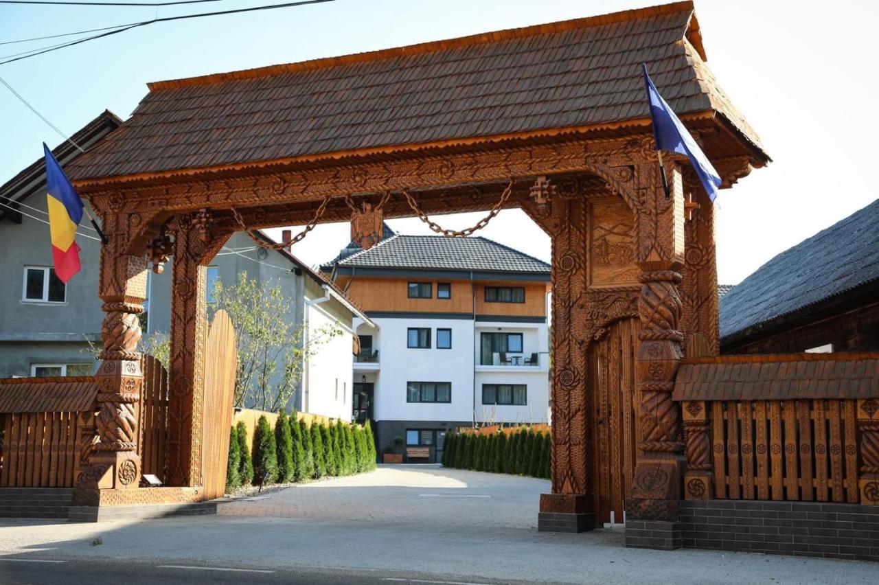 Pensiunea Maramures Guesthouse ビシェウ・デ・ジョス エクステリア 写真
